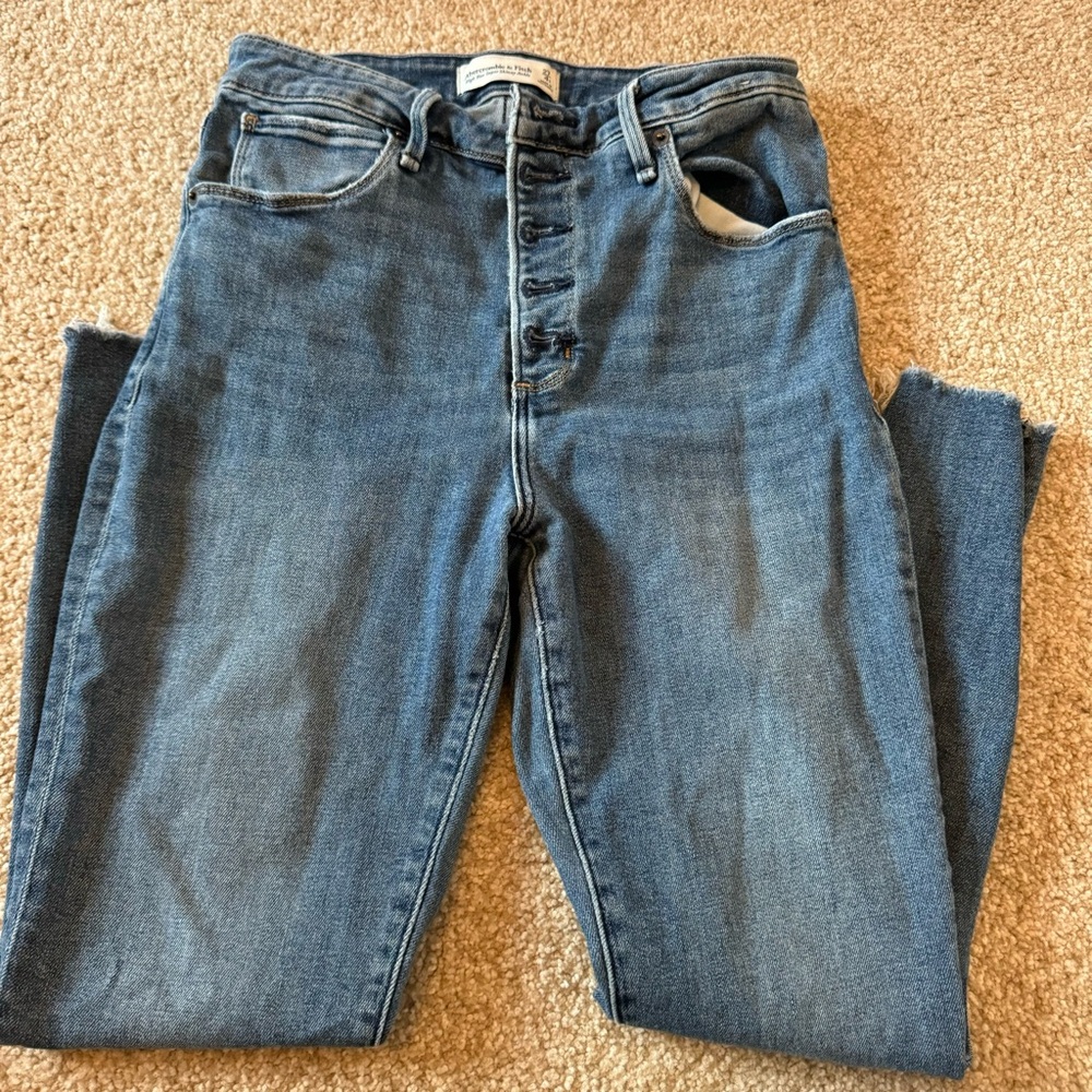 Abercrombie - high rise super skinny ankle